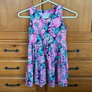 Adorable Lilly Pulitzer girls dress size M